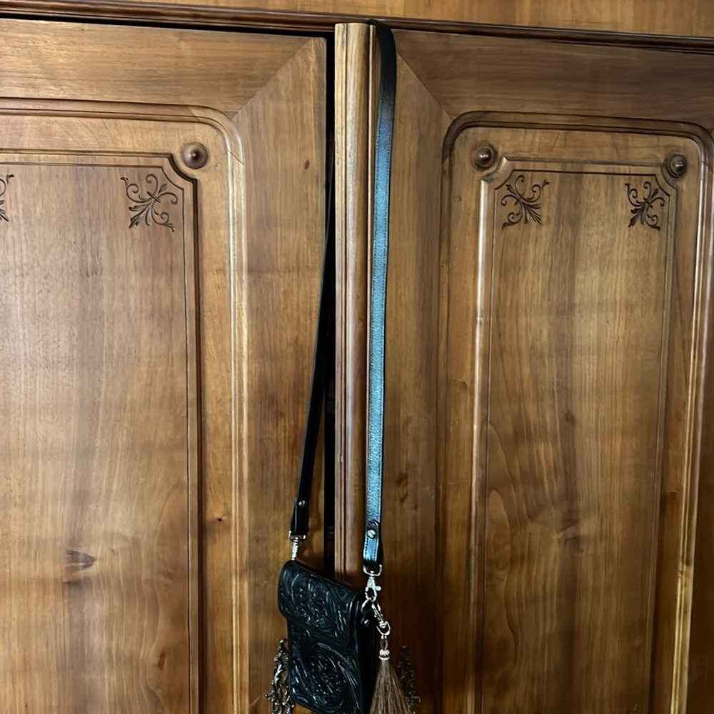 Cute Black Velcro close Crossbody